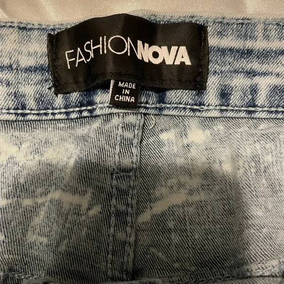 FashionNova Denim Bermuda Shorts - Picture 3 of 7